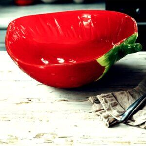 Vintage Strawberry Ceramic Bowl – Fruit Shaped Kitchen & Table Décor